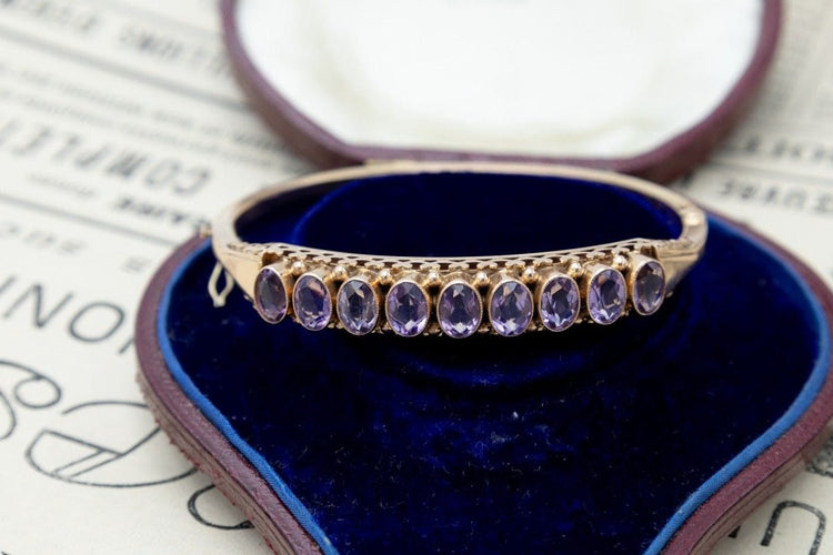 Bracelet Bracelet rigide en or jaune avec améthystes, Pays-Bas, milieu du XXe siècle 58 Facettes 10690