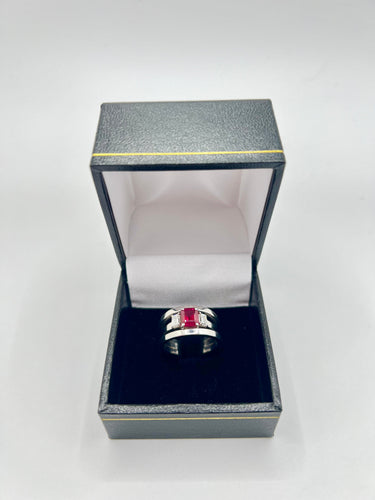 Bague 58 Bague or blanc rubis 1,40 ct et diamants 58 Facettes