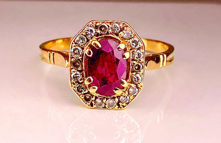 Bague 55 Bague or jaune rubis et diamants 58 Facettes AB335