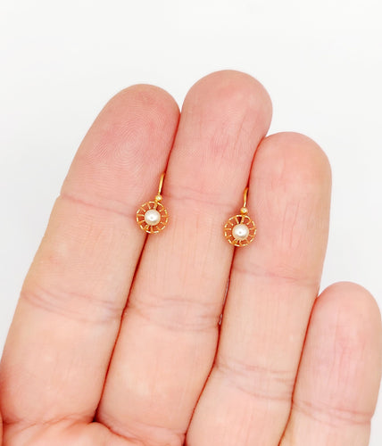 Boucles d'oreilles Boucles d’oreilles dormeuse en or rose 18k et perle (circa 1900) 58 Facettes A02617