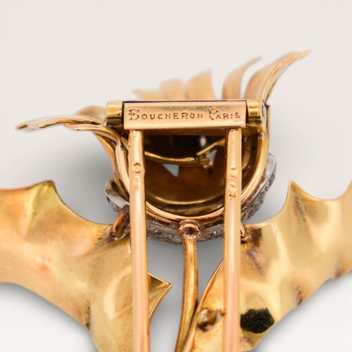 Broche BOUCHERON PARIS – Broche Chardon Or 18 carts & Diamants, Rétro (1940) 58 Facettes 530