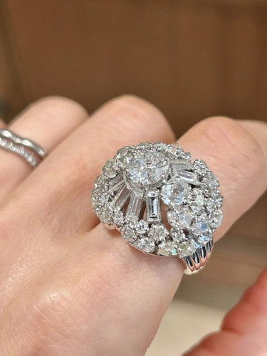 Bague 50.5 Importante bague cocktail or blanc, platine et diamants 58 Facettes