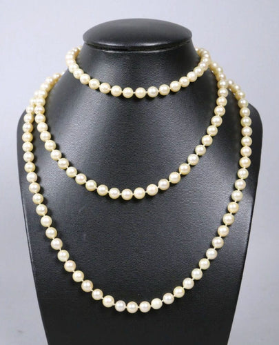 Collier Collier sautoir 151 perles de culture en choker, fermoir or jaune, 130 cm 58 Facettes