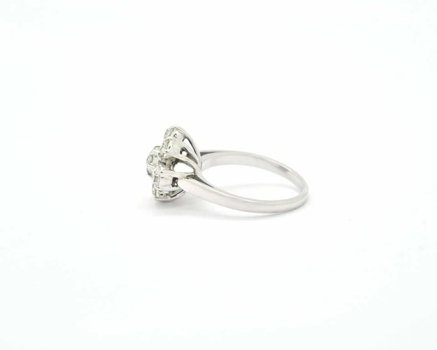 Bague en or blanc sertie de diamants taille ancienne européenne de 0,50 ct