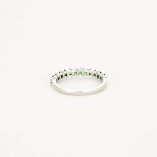 Bague Demi Alliance Grenats Tsavorites Or Blanc 58 Facettes