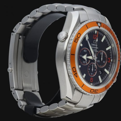 Montre Omega Montre Seamaster Planet Ocean 58 Facettes MT41608