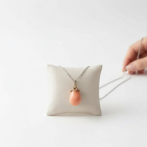 Pendentif Pendentif Époque Victorienne – Or 18 carats, Corail et Diamants, vers 1900 58 Facettes 539