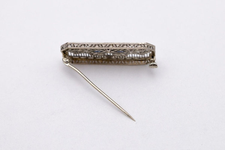 White gold Art Déco brooch with sapphires 58 Facettes 10570