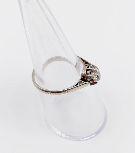 Bague 53.5 Bague solitaire Art Déco or blanc diamant taille ancienne 0.35 carat 58 Facettes A06275