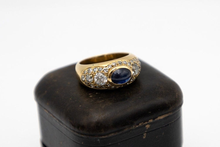 Bague 53 Bague ancienne en or jaune avec saphir et diamants, Pays-Bas. 58 Facettes 10019