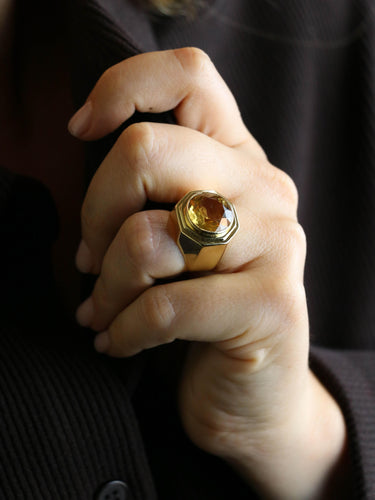 Bague 53 FRED Bague chevaliere or jaune citrine 7 carats 58 Facettes 1216.2