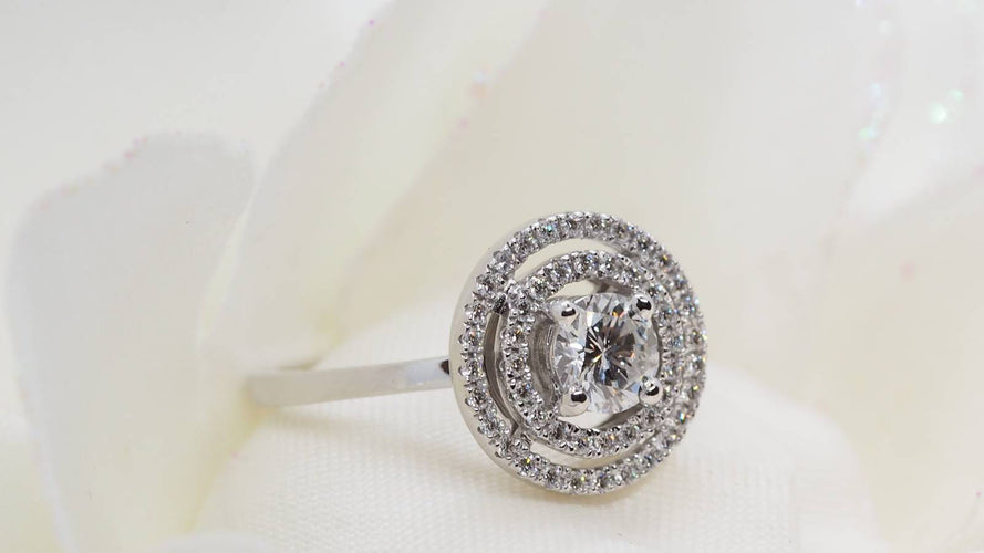 Bague 52 Bague solitaire en or blanc et diamant 58 Facettes 29912