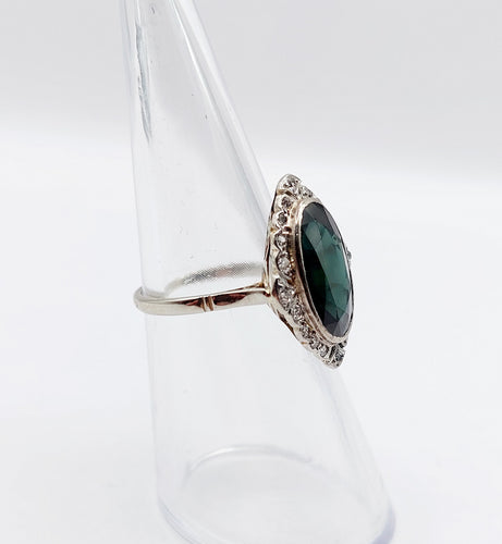 Bague pompadour art déco en platine, saphir 4,30 carats et diamants tailles anciennes