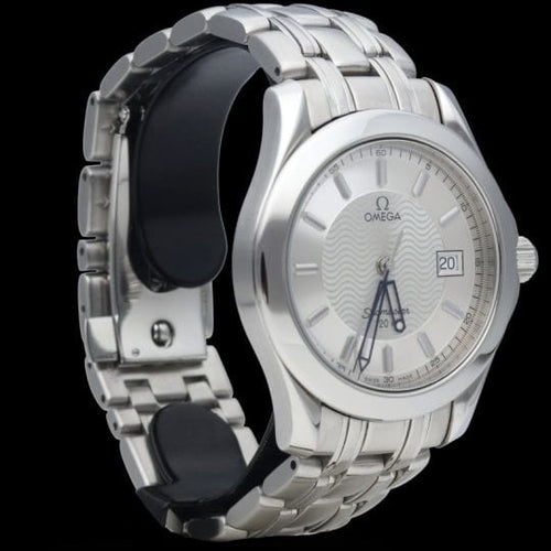 Montre Omega Montre Seamaster 120M 58 Facettes MT39858