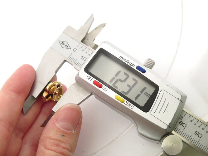 Boucles d'oreilles boucles d'oreilles VAN CLEEF & ARPELS pure alhambra en or jaune & onyx s 58 Facettes 271082