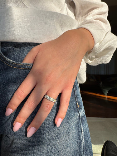 Bague 51 Bague - Or blanc et diamants 58 Facettes 1077