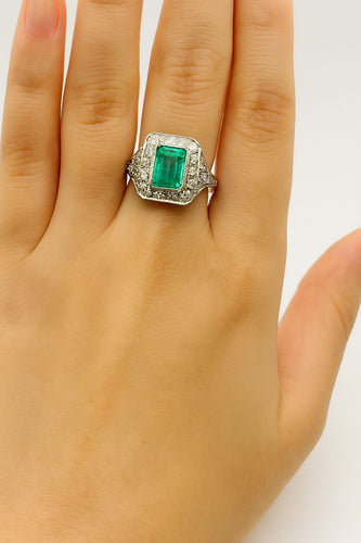 Bague 57 Bague Art Déco en platine avec émeraudes et diamants 58 Facettes 50309