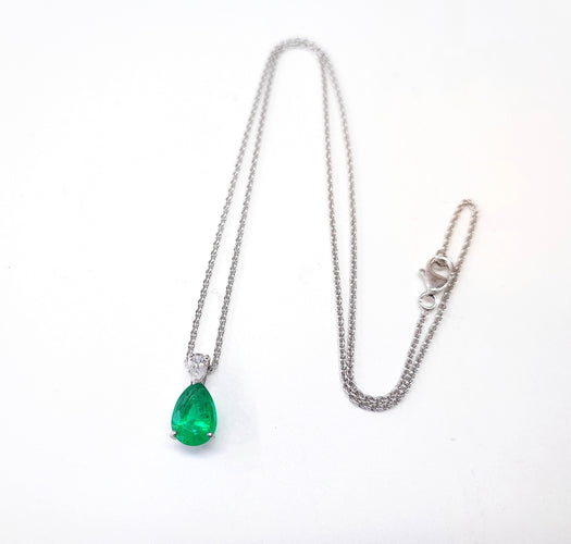 Collier Collier pendentif or blanc, émeraude et diamant 58 Facettes Pend.Emer.FA.51