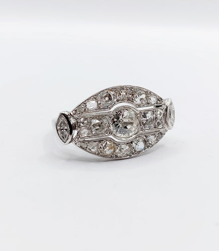 Bague marquise inversée Art déco en or 18K et diamants taille ancienne