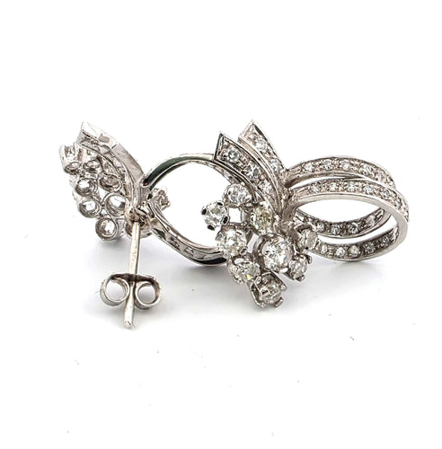 Boucles d'oreilles Superbes boucles d'oreilles en platine avec diamants 58 Facettes