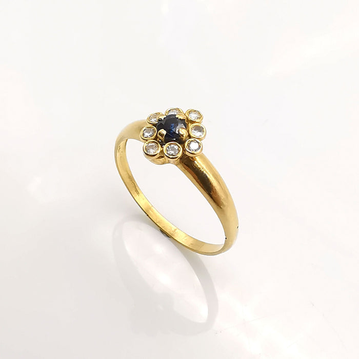 Bague 52 Bague or jaune, saphir, diamants 58 Facettes