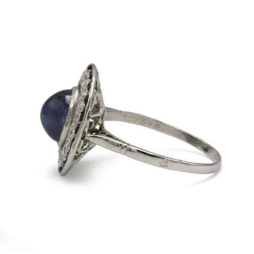 Bague 56 Bague art deco en platine, saphir cabochon, onix et diamants 58 Facettes 1270