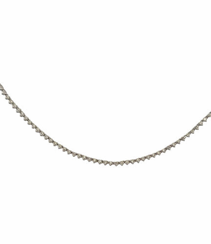 Collier Collier rivière de diamants en or blanc 18 carats 58 Facettes