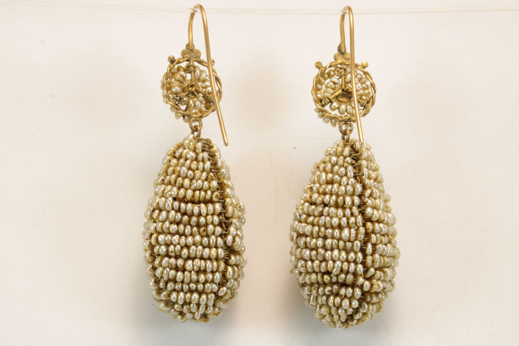 Boucles d'oreilles en or et perles anciennes