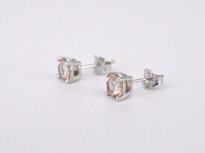 Boucles d'oreilles Boucles d'oreilles en or blanc avec morganite 58 Facettes 2195