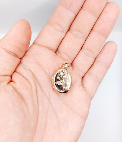 Pendentif Pendentif porte-photo or rose et argent, perles (circa 1900) 58 Facettes A05863