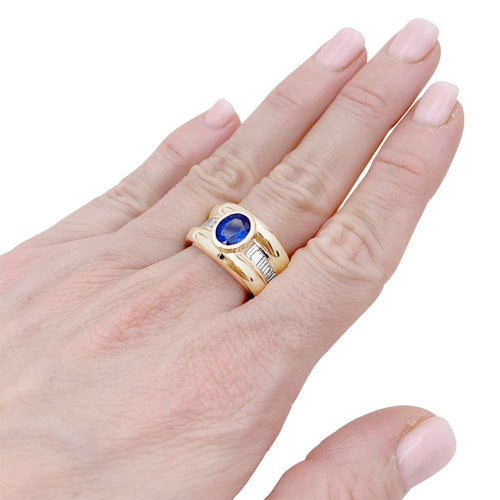 Bague 59 Bague or jaune, saphir et diamants. 58 Facettes 35222