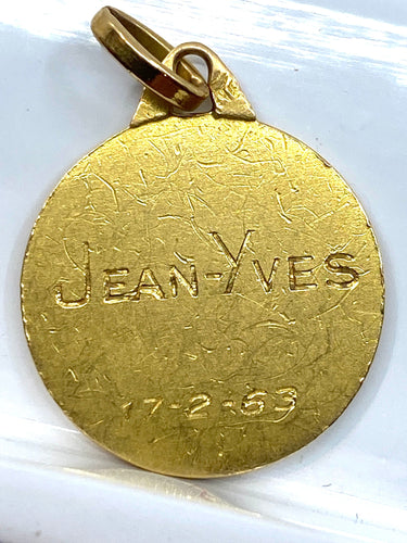 Pendentif Médaille en or 18 carats représentant Saint Jean Baptiste 58 Facettes