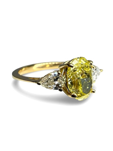 Bague Bague or jaune et diamant Fancy Intense Yellow 1,77 ct 58 Facettes
