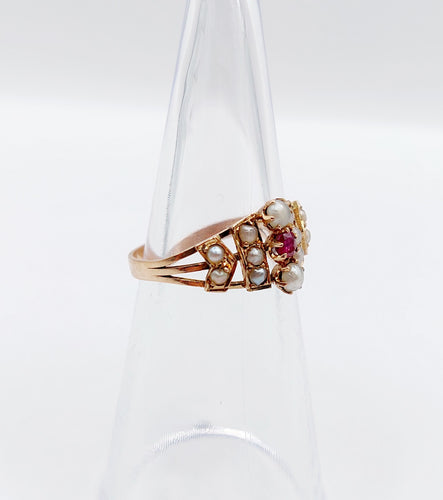 Bague 50 Bague victorienne or rose 18k rubis et perles (circa 1880) 58 Facettes A05279
