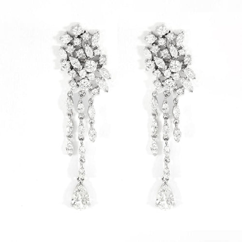 Boucles d'oreilles Boucles d'oreilles pendantes en or blanc pavées de diamants 58 Facettes