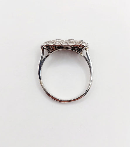 Bague 55 Bague tank art déco en or blanc 18k et diamants taille ancienne 58 Facettes A06328