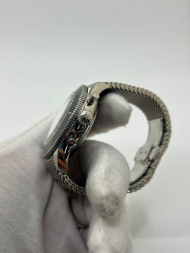 Montre Breitling Super Ocean Heritage B01 Chronograph 58 Facettes