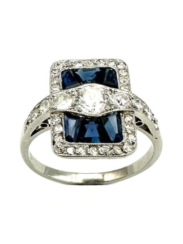 Bague Art-Déco en platine, saphirs calibrés et diamants