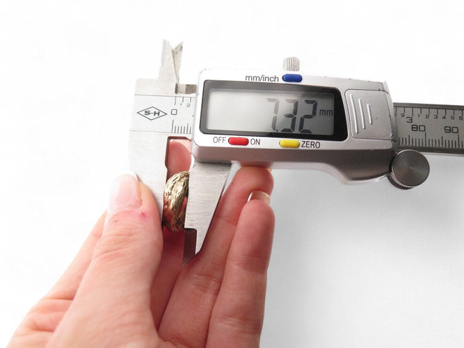 Bague 45 bague ATELIER VM angelo serpent t45 en or jaune 9k rubis diamant 58 Facettes 269544