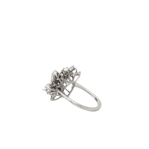 Bague 53 Bague Cocktail années 70 or blanc rubis diamants 58 Facettes 1.0002595/7