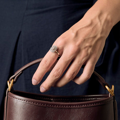 Bague 55 Bague en platine, or gris et diamants 58 Facettes EL004