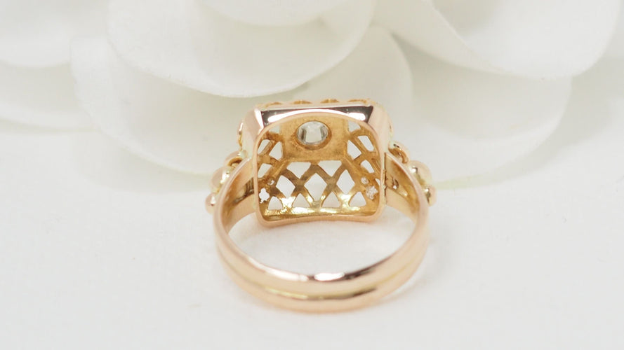 Bague 54 Bague ajourée en or jaune et diamants 58 Facettes 32422