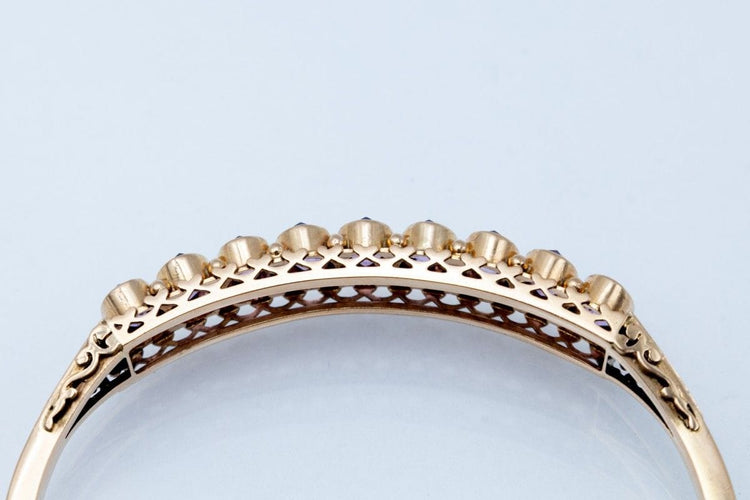 Bracelet Bracelet rigide en or jaune avec améthystes, Pays-Bas, milieu du XXe siècle 58 Facettes 10690