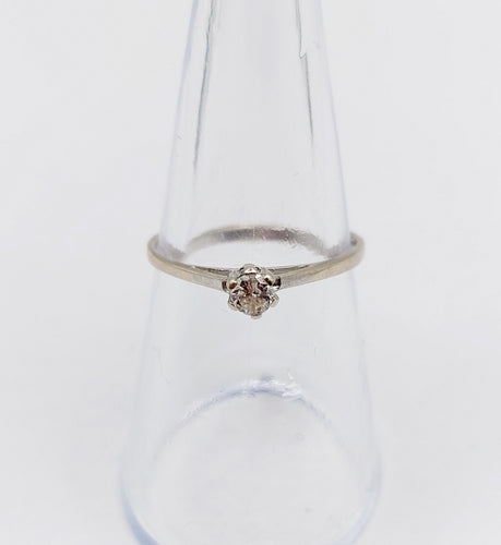 Bague 53.5 Bague solitaire vintage or blanc 14k diamant 0,12 carat 58 Facettes A06195