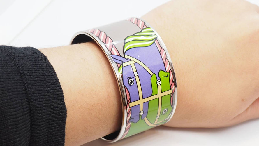 Bracelet Bracelet Hermès manchette en métal argenté émaillé - Ref 30191 58 Facettes