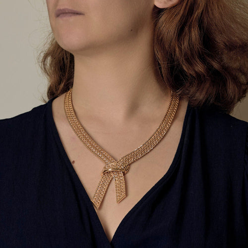 Collier Collier négligé en or jaune tressé 58 Facettes MON0828