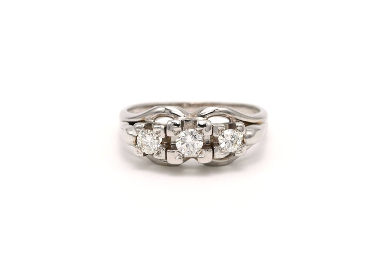 Bague 53 Bague Art Déco en or blanc sertie de diamants "old cut" 58 Facettes 20428