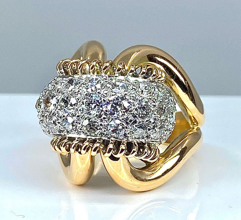 Bague Importante bague or jaune sertie de 33 diamants, vers 1960 58 Facettes AB391