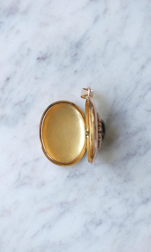 Pendentif Pendentif médaillon ouvrant cabochon grenat et perles fines en or rose 18k 58 Facettes