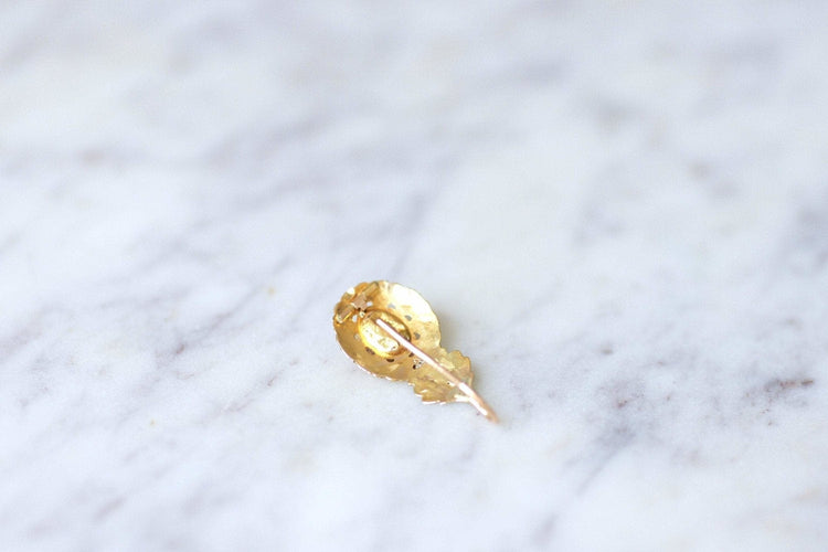 Boucles d'oreilles Boucle d’oreille unique à décor végétal en or jaune 18k et pierre rose 58 Facettes